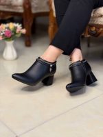 کفش مجلسی زنانه با پاشنه 5 سانت و رویه چرم صنعتی 65545