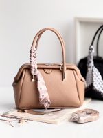کیف اچ دخترانه ابعاد 14 در 22 در رنگ بندی پرفروش - تصویر 8