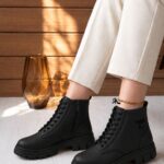 نیم بوت زنانه کد 1933 با رویه چرم با زیره پیو تزریق